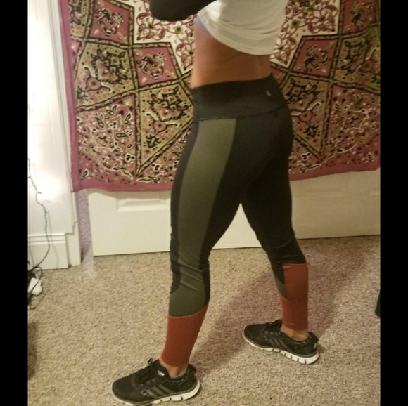 Color block leggings - Picture 2 of 3